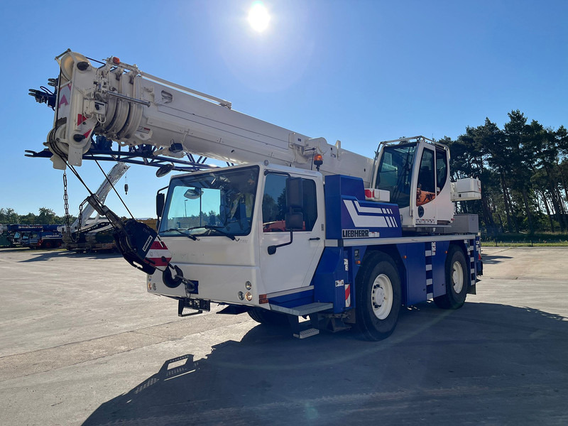 Liebherr LTM 1030-2.1 - Autogrúa: foto 1 Liebherr LTM 1030-2.1 - Autogrúa: foto 1