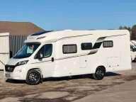 Hobby Optima De Luxe T70 E Temp/GFK-Boden-Dach/Markise - Autocaravana perfilada: foto 2 Hobby Optima De Luxe T70 E Temp/GFK-Boden-Dach/Markise - Autocaravana perfilada: foto 2