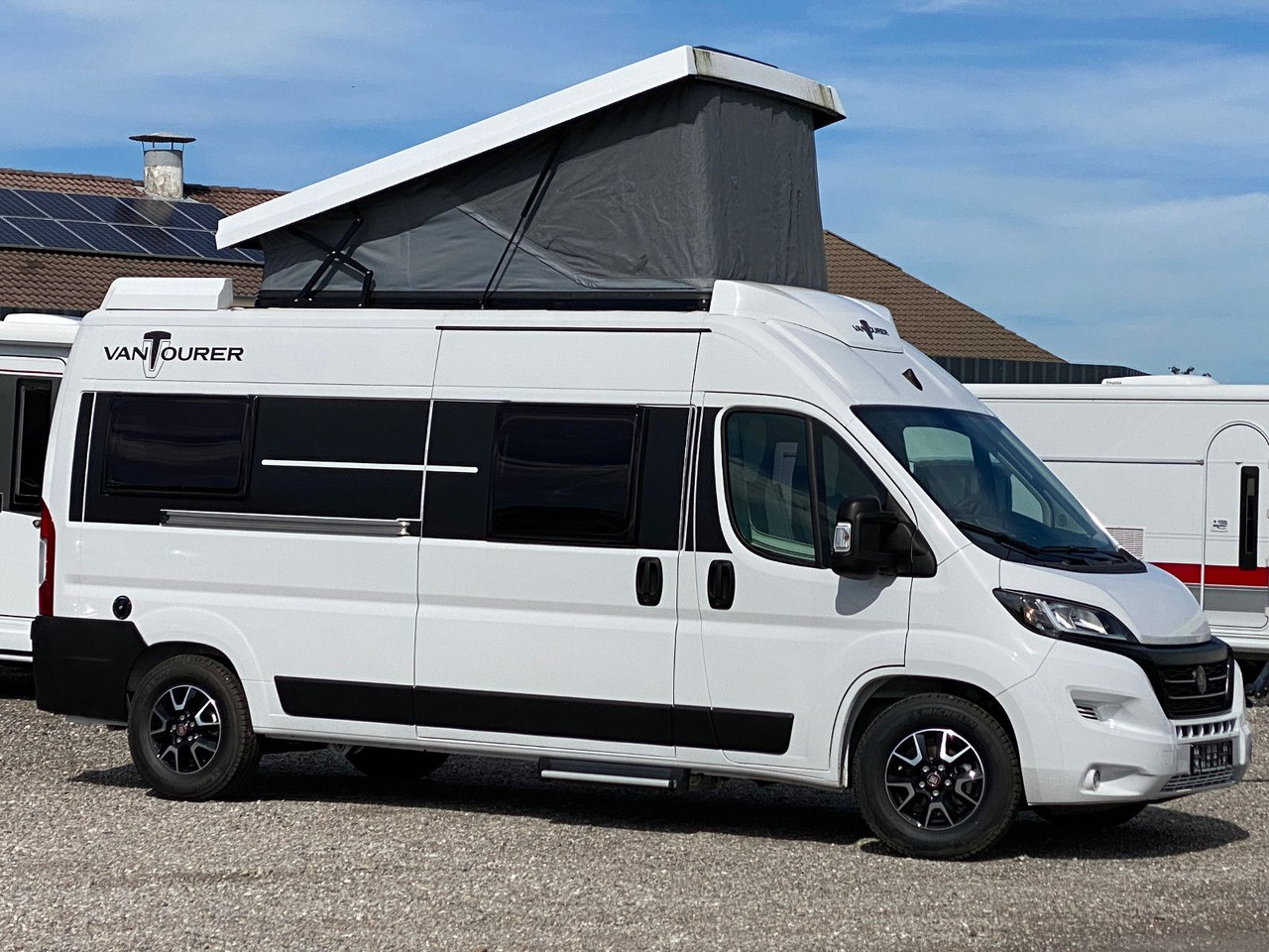 VANTourer 600 D 180PS, mit Aufstelldach,10 Zoll Fiat Navi - Cámper: foto 1 VANTourer 600 D 180PS, mit Aufstelldach,10 Zoll Fiat Navi - Cámper: foto 1
