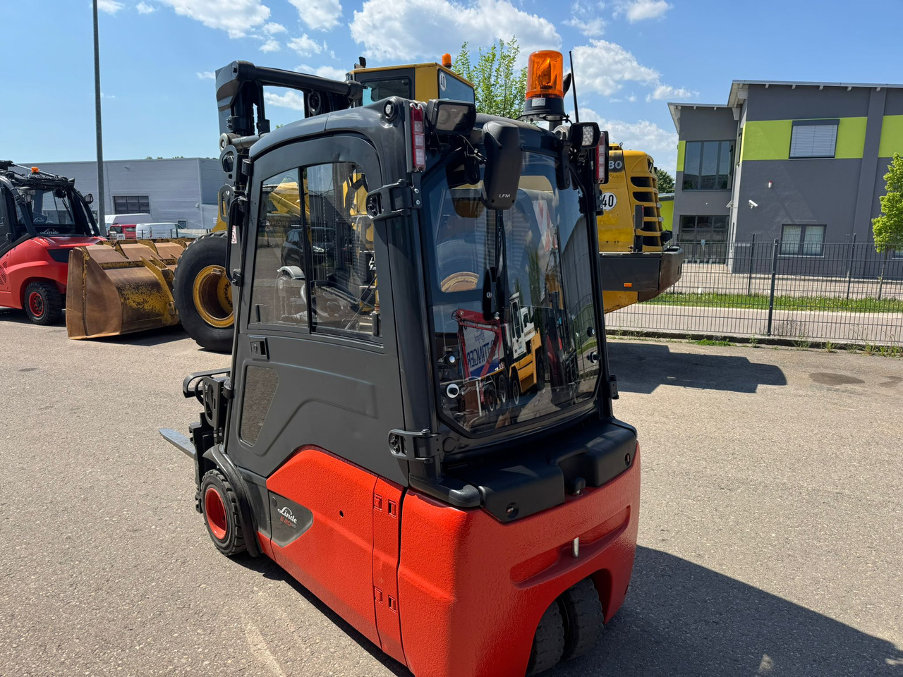 Linde E20L-02 Triplex Elektro Zinkenverstellgerät - Carretilla elevadora eléctrica: foto 4 Linde E20L-02 Triplex Elektro Zinkenverstellgerät - Carretilla elevadora eléctrica: foto 4