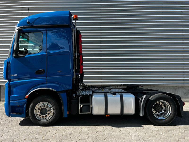 Mercedes-Benz Actros 1843 / Retarder / Hydarulic / ADR - Cabeza tractora: foto 5 Mercedes-Benz Actros 1843 / Retarder / Hydarulic / ADR - Cabeza tractora: foto 5