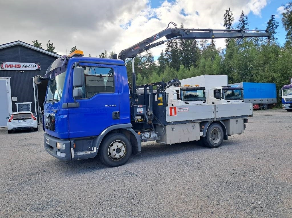 MAN TGL 8.150 Hiab 066-2 10v tarkastettu  - Camión grúa: foto 1 MAN TGL 8.150 Hiab 066-2 10v tarkastettu  - Camión grúa: foto 1