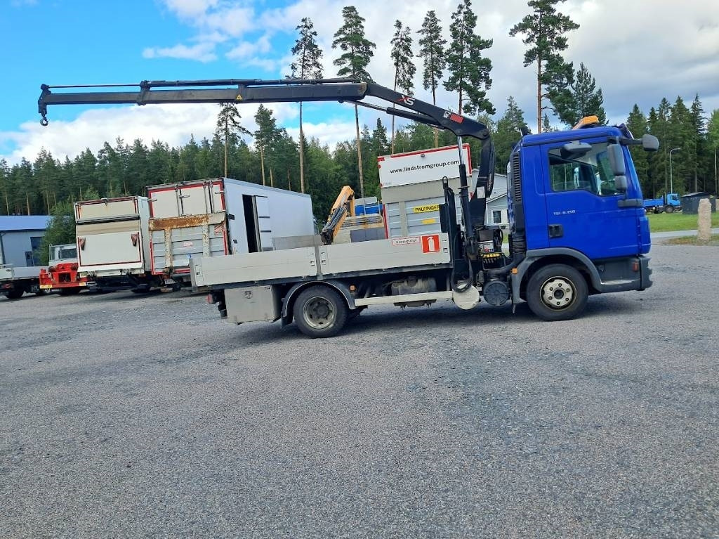 MAN TGL 8.150 Hiab 066-2 10v tarkastettu  - Camión grúa: foto 2 MAN TGL 8.150 Hiab 066-2 10v tarkastettu  - Camión grúa: foto 2