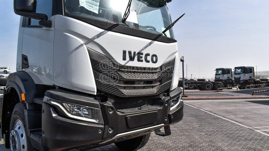 IVECO T-WAY Chassis 6×4 AD380T47H WHEELBASE 4500 MY24 - Camión chasis: foto 2 IVECO T-WAY Chassis 6×4 AD380T47H WHEELBASE 4500 MY24 - Camión chasis: foto 2