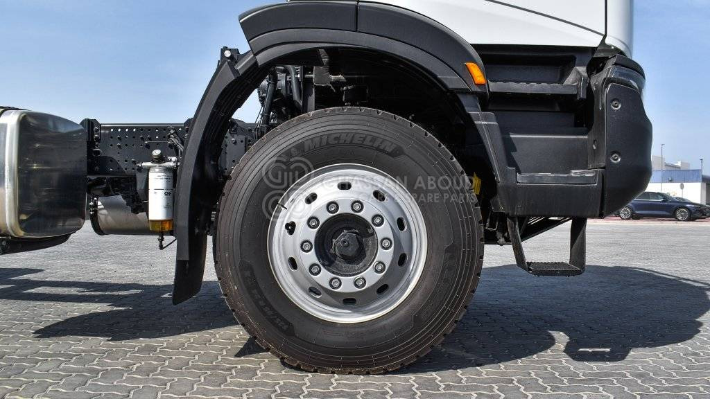 IVECO T-WAY Chassis 6×4 AD380T47H WHEELBASE 4500 MY24 - Camión chasis: foto 4 IVECO T-WAY Chassis 6×4 AD380T47H WHEELBASE 4500 MY24 - Camión chasis: foto 4