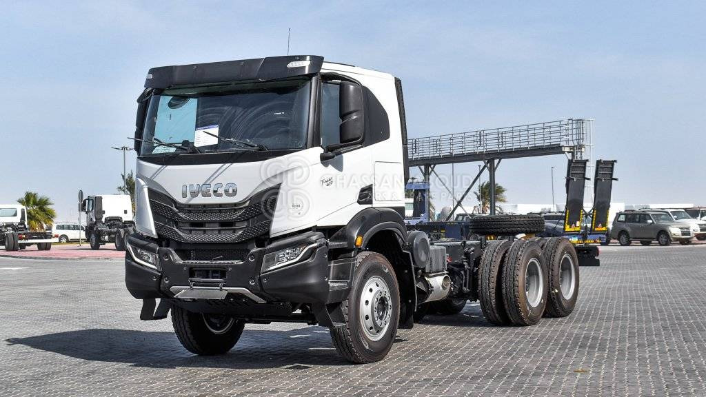 IVECO T-WAY Chassis 6×4 AT380T47H WHEELBASE 4500 MY24 - Camión chasis: foto 1 IVECO T-WAY Chassis 6×4 AT380T47H WHEELBASE 4500 MY24 - Camión chasis: foto 1