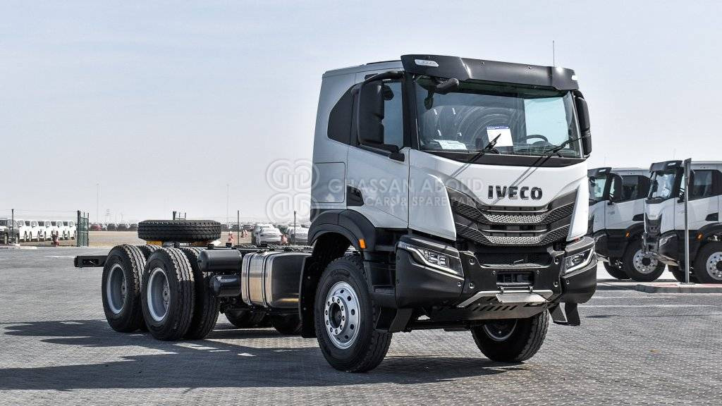 IVECO T-WAY Chassis 6×4 AT380T47H WHEELBASE 4500 MY25 - Camión chasis: foto 3 IVECO T-WAY Chassis 6×4 AT380T47H WHEELBASE 4500 MY25 - Camión chasis: foto 3