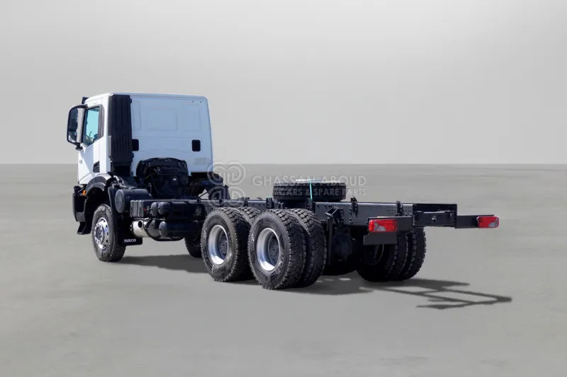 Iveco T-WAY AD380T47H 6X6 R22.5 Tyres Chassis - Camión chasis: foto 3 Iveco T-WAY AD380T47H 6X6 R22.5 Tyres Chassis - Camión chasis: foto 3