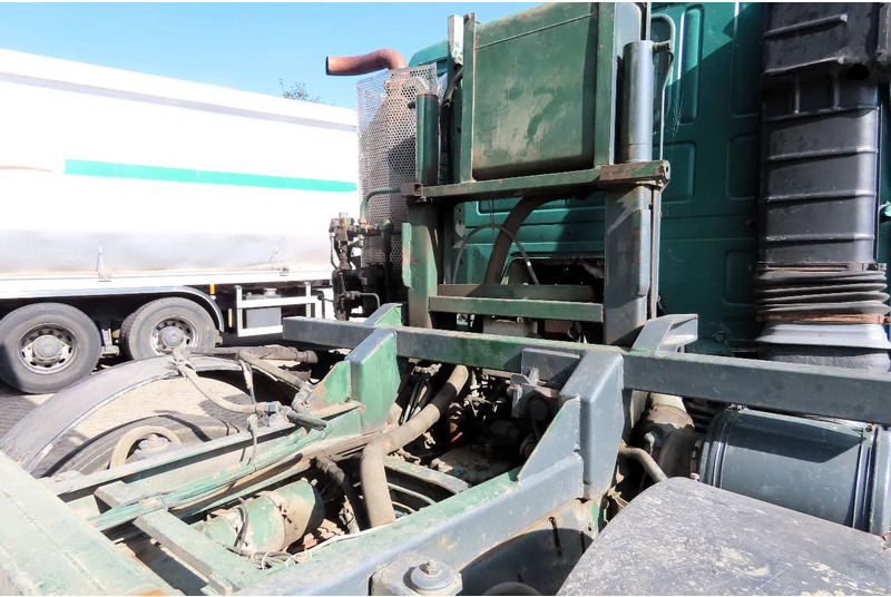 Camión volquete Scania P113-360 8x4 FULL SPRING! SUPER CONDITION!: foto 14