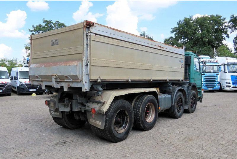 Camión volquete Scania P113-360 8x4 FULL SPRING! SUPER CONDITION!: foto 10