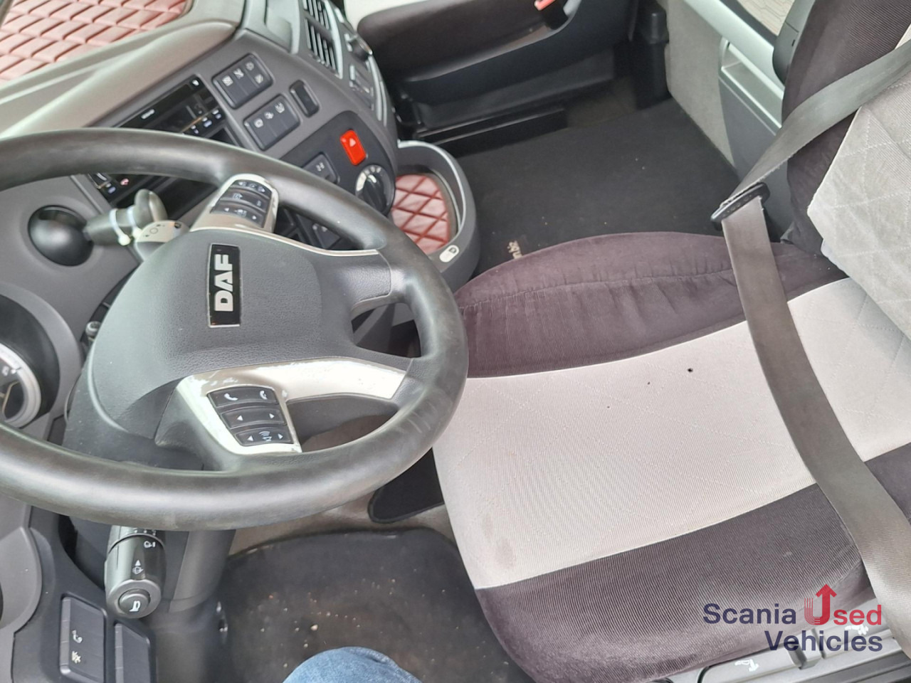 DAF XF 480 6x2 SSC Intarder ! - Camión portacontenedore/ Intercambiable: foto 2 DAF XF 480 6x2 SSC Intarder ! - Camión portacontenedore/ Intercambiable: foto 2