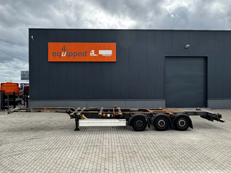 Schmitz Cargobull 45FT HC, Scheibebremsen, vorne + hinten + Stoßstange ausziehbar, NL-Chassis, Liftachse - Semirremolque portacontenedore/ Intercambiable: foto 3 Schmitz Cargobull 45FT HC, Scheibebremsen, vorne + hinten + Stoßstange ausziehbar, NL-Chassis, Liftachse - Semirremolque portacontenedore/ Intercambiable: foto 3