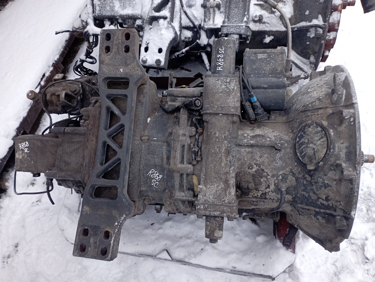 SCANIA R420 - Caja de cambios para Camión chasis: foto 5 SCANIA R420 - Caja de cambios para Camión chasis: foto 5