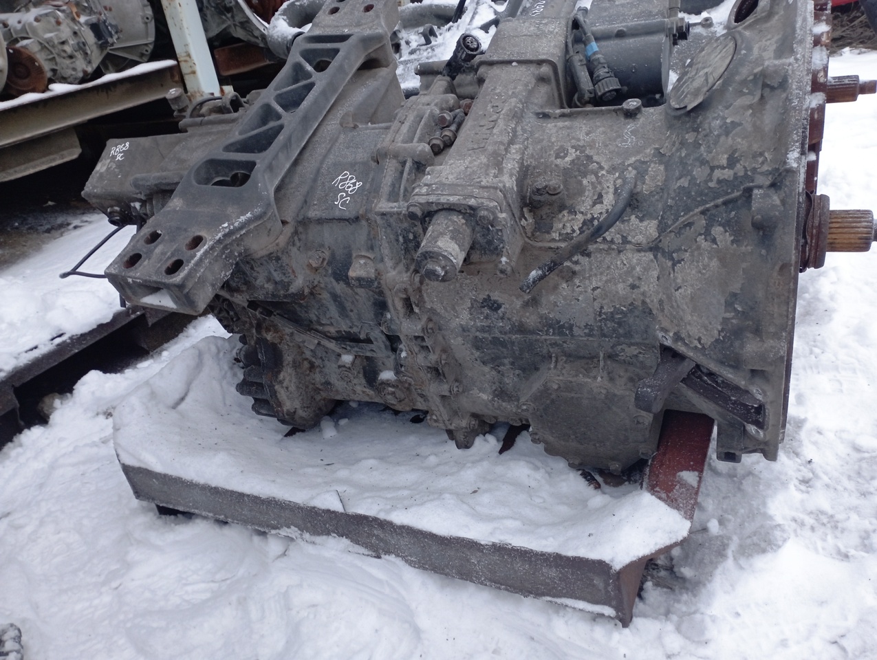 SCANIA R420 - Caja de cambios para Camión chasis: foto 4 SCANIA R420 - Caja de cambios para Camión chasis: foto 4