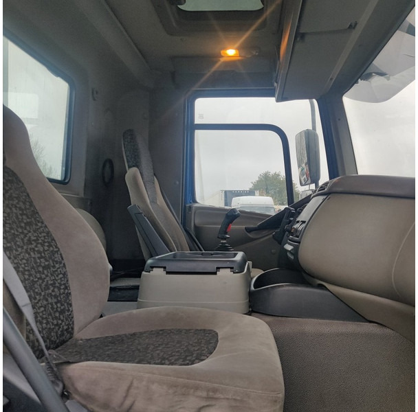 Camión portacontenedore/ Intercambiable DAF CF 85 430: foto 8 Camión portacontenedore/ Intercambiable DAF CF 85 430: foto 8