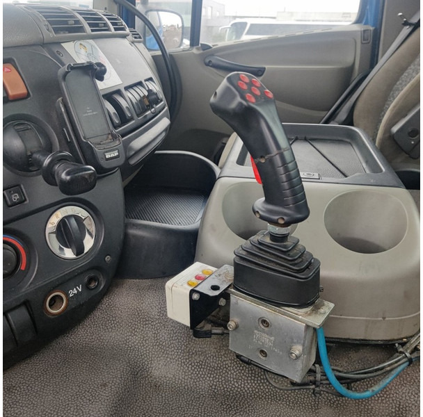 Camión portacontenedore/ Intercambiable DAF CF 85 430: foto 11 Camión portacontenedore/ Intercambiable DAF CF 85 430: foto 11