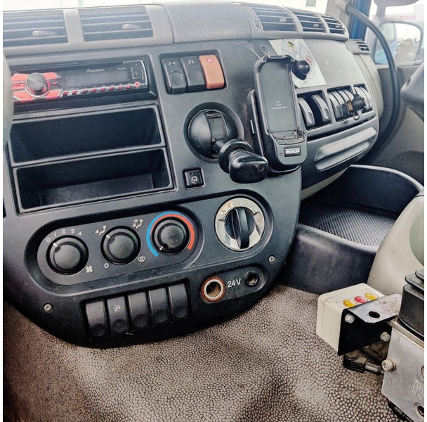 Camión portacontenedore/ Intercambiable DAF CF 85 430: foto 10 Camión portacontenedore/ Intercambiable DAF CF 85 430: foto 10