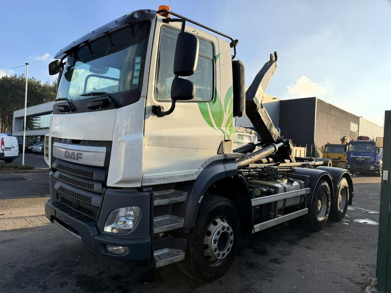 DAF CF 460 6x4 FAT HOOKLIFT - WB 3m35 - STEEL SPRING / BIG AXLES HUB REDUCTION - EURO 6 - BE TRUCK - Camión multibasculante: foto 3 DAF CF 460 6x4 FAT HOOKLIFT - WB 3m35 - STEEL SPRING / BIG AXLES HUB REDUCTION - EURO 6 - BE TRUCK - Camión multibasculante: foto 3