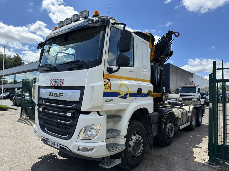 DAF CF 480 8x4 HOOKLIFT + CRANE (19m!) EFFER 205 / 6S + WINCH - RETARDER - *165.000km* - VERY NICE - Camión grúa: foto 3 DAF CF 480 8x4 HOOKLIFT + CRANE (19m!) EFFER 205 / 6S + WINCH - RETARDER - *165.000km* - VERY NICE - Camión grúa: foto 3
