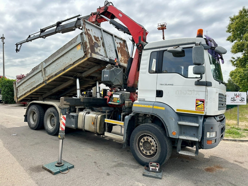Camión volquete, Camión grúa MAN TGS 33.440 6x4 TIPPER + CRANE FASSI F230 - 5x HYDR - 5/6 F Rotator - BIG AXLES HUB REDUCTION / STEEL SPRING: foto 1