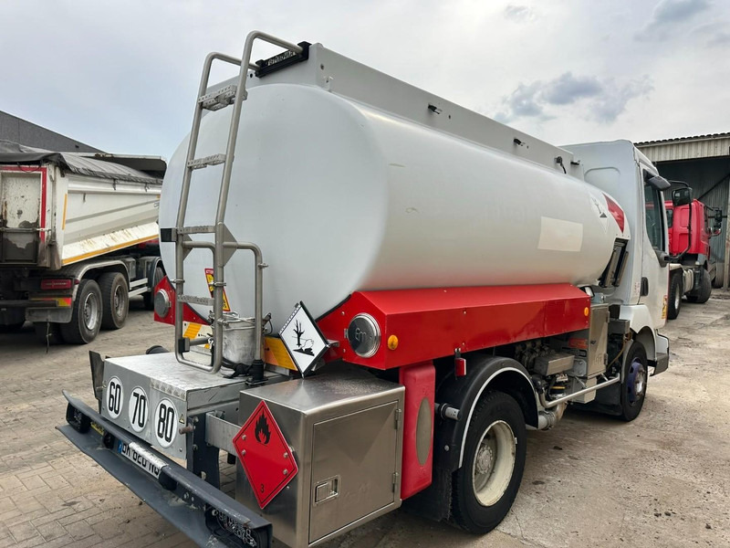 Renault MIDLUM 150 FUEL TANKER / CITERNE MAZOUT - 6500L - 3 COMPARTIMENTS - *ENGINE PROBLEM* - Camión cisterna: foto 3 Renault MIDLUM 150 FUEL TANKER / CITERNE MAZOUT - 6500L - 3 COMPARTIMENTS - *ENGINE PROBLEM* - Camión cisterna: foto 3