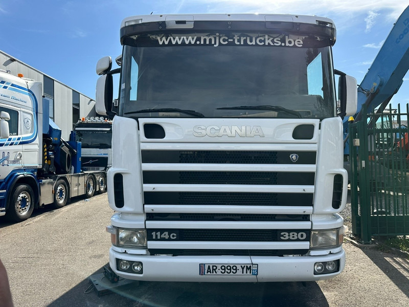 Scania 114C-380 8x4 + CRANE HIAB 700 E-5 - PLATFORM 6m80 + TWISTLOCKS - MANUAL - RETARDER - STEEL SPRING / BIG AXLE HUB REDUCTION - AP ACHSEN - Camión grúa: foto 2 Scania 114C-380 8x4 + CRANE HIAB 700 E-5 - PLATFORM 6m80 + TWISTLOCKS - MANUAL - RETARDER - STEEL SPRING / BIG AXLE HUB REDUCTION - AP ACHSEN - Camión grúa: foto 2