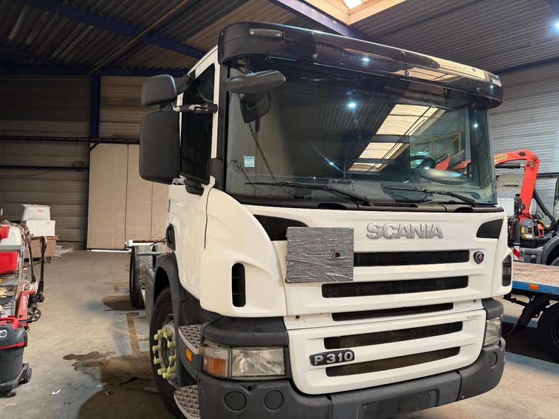 Scania P310 4x2 CHASSIS - ADR (ex tanker) - *322.000km* - AIR SUSPENSION - MANUAL - BE TRUCK - Camión cisterna: foto 2 Scania P310 4x2 CHASSIS - ADR (ex tanker) - *322.000km* - AIR SUSPENSION - MANUAL - BE TRUCK - Camión cisterna: foto 2
