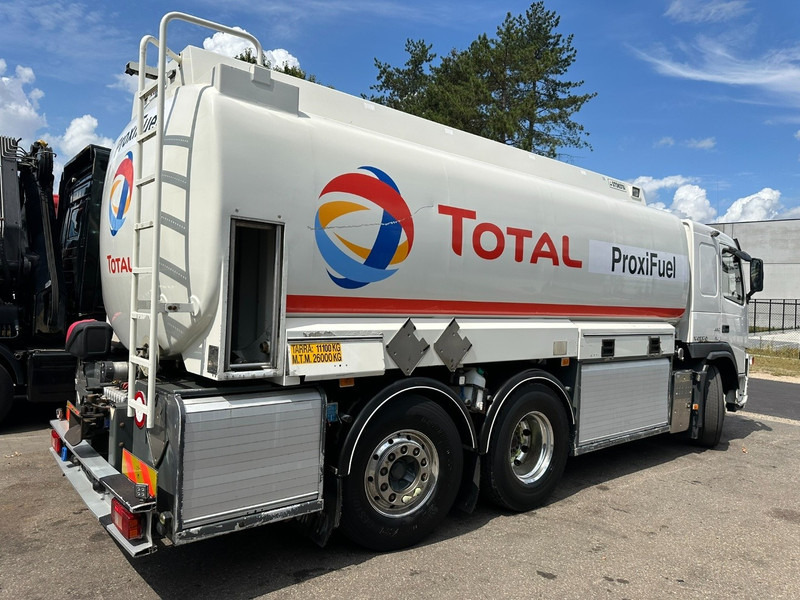 Volvo FM 450 6x2 19.000L - 5 COMP. FUEL TANKER / CITERNE - LIFT + STEERING AXLE - EURO 5 - - Camión cisterna: foto 4 Volvo FM 450 6x2 19.000L - 5 COMP. FUEL TANKER / CITERNE - LIFT + STEERING AXLE - EURO 5 - - Camión cisterna: foto 4