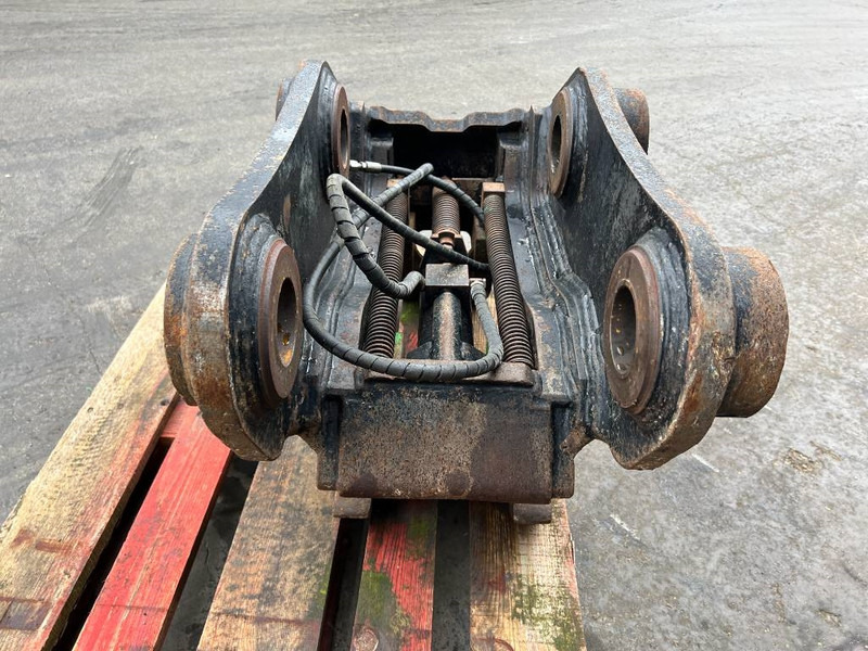 Miller 320D / 320 / 320E / 323 / 323D / 323E / M318D / M3 - Acoplamiento rápido para Maquinaria de construcción: foto 5 Miller 320D / 320 / 320E / 323 / 323D / 323E / M318D / M3 - Acoplamiento rápido para Maquinaria de construcción: foto 5