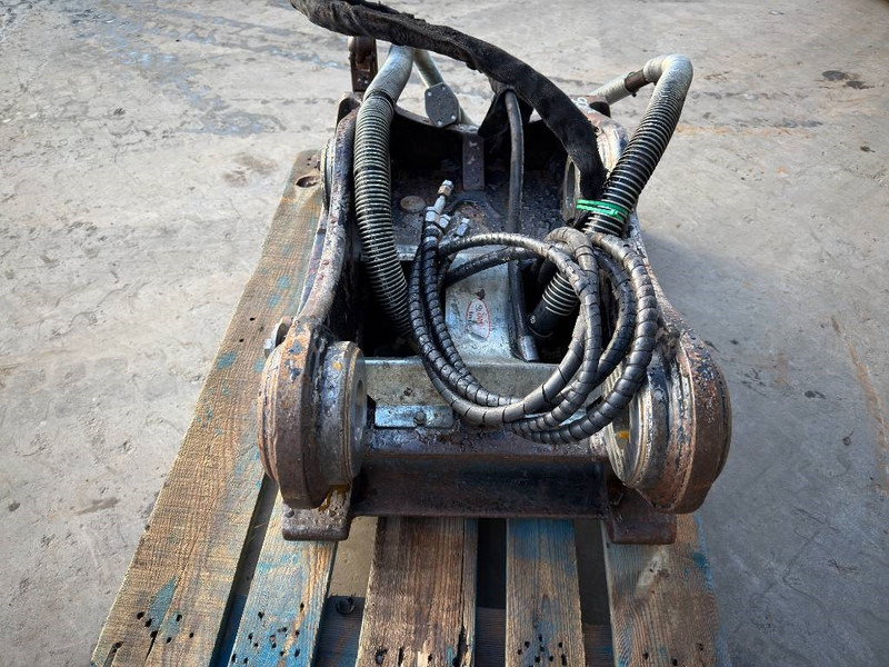 OilQuick OQ70/55 - M314F / M316F / M318F - Acoplamiento rápido para Maquinaria de construcción: foto 5 OilQuick OQ70/55 - M314F / M316F / M318F - Acoplamiento rápido para Maquinaria de construcción: foto 5