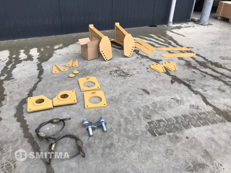 Volvo A25F - Trampilla elevadora para Maquinaria de construcción: foto 4 Volvo A25F - Trampilla elevadora para Maquinaria de construcción: foto 4