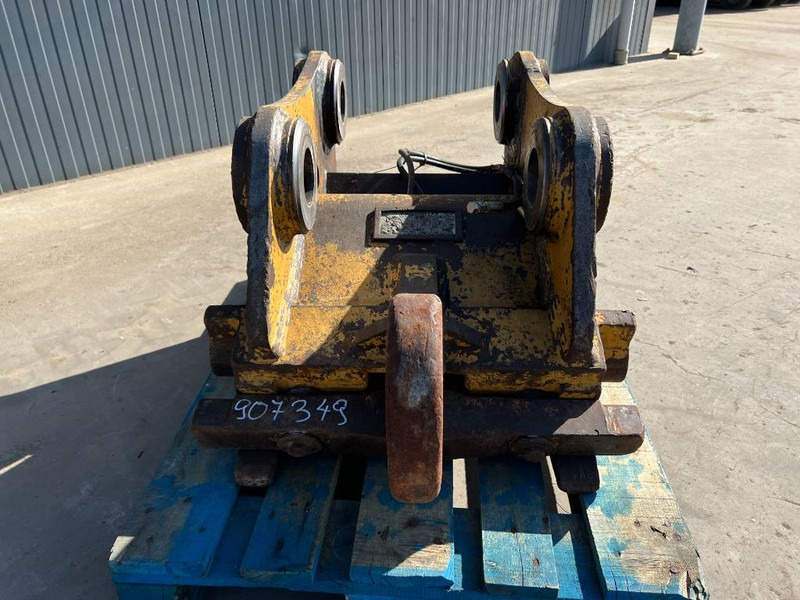 Volvo CW45S - 329E / 330F - Acoplamiento rápido para Maquinaria de construcción: foto 2 Volvo CW45S - 329E / 330F - Acoplamiento rápido para Maquinaria de construcción: foto 2