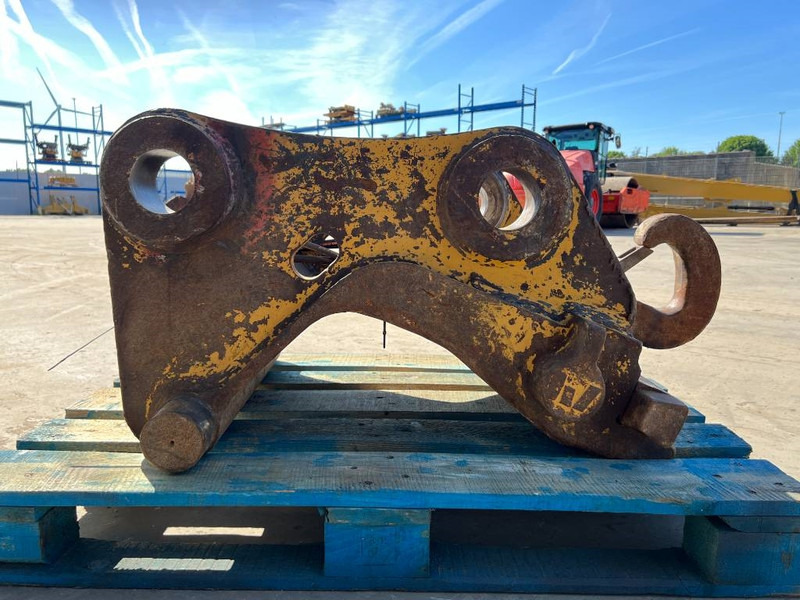 Volvo CW45S - 329E / 330F - Acoplamiento rápido para Maquinaria de construcción: foto 4 Volvo CW45S - 329E / 330F - Acoplamiento rápido para Maquinaria de construcción: foto 4