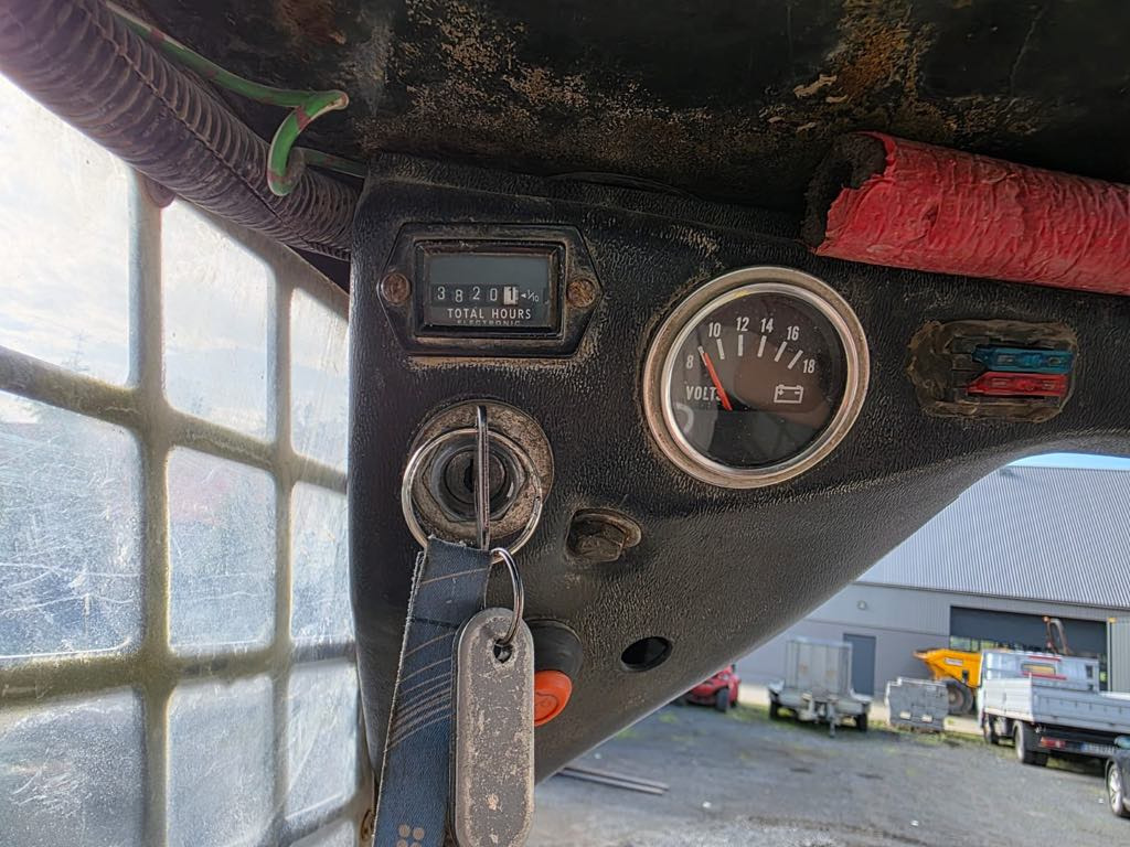 Retroexcavadora Bobcat 643: foto 6