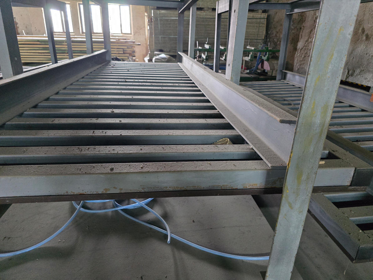 Prasa stół do klejenia płyt, drewna pneumatyczna regulowana 3 m - Máquina para madera: foto 4 Prasa stół do klejenia płyt, drewna pneumatyczna regulowana 3 m - Máquina para madera: foto 4
