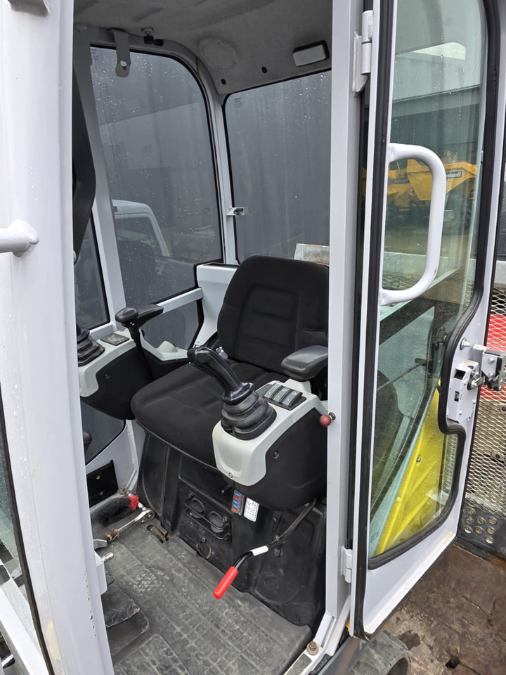 Wacker Neuson ET16 - Miniexcavadora: foto 2 Wacker Neuson ET16 - Miniexcavadora: foto 2