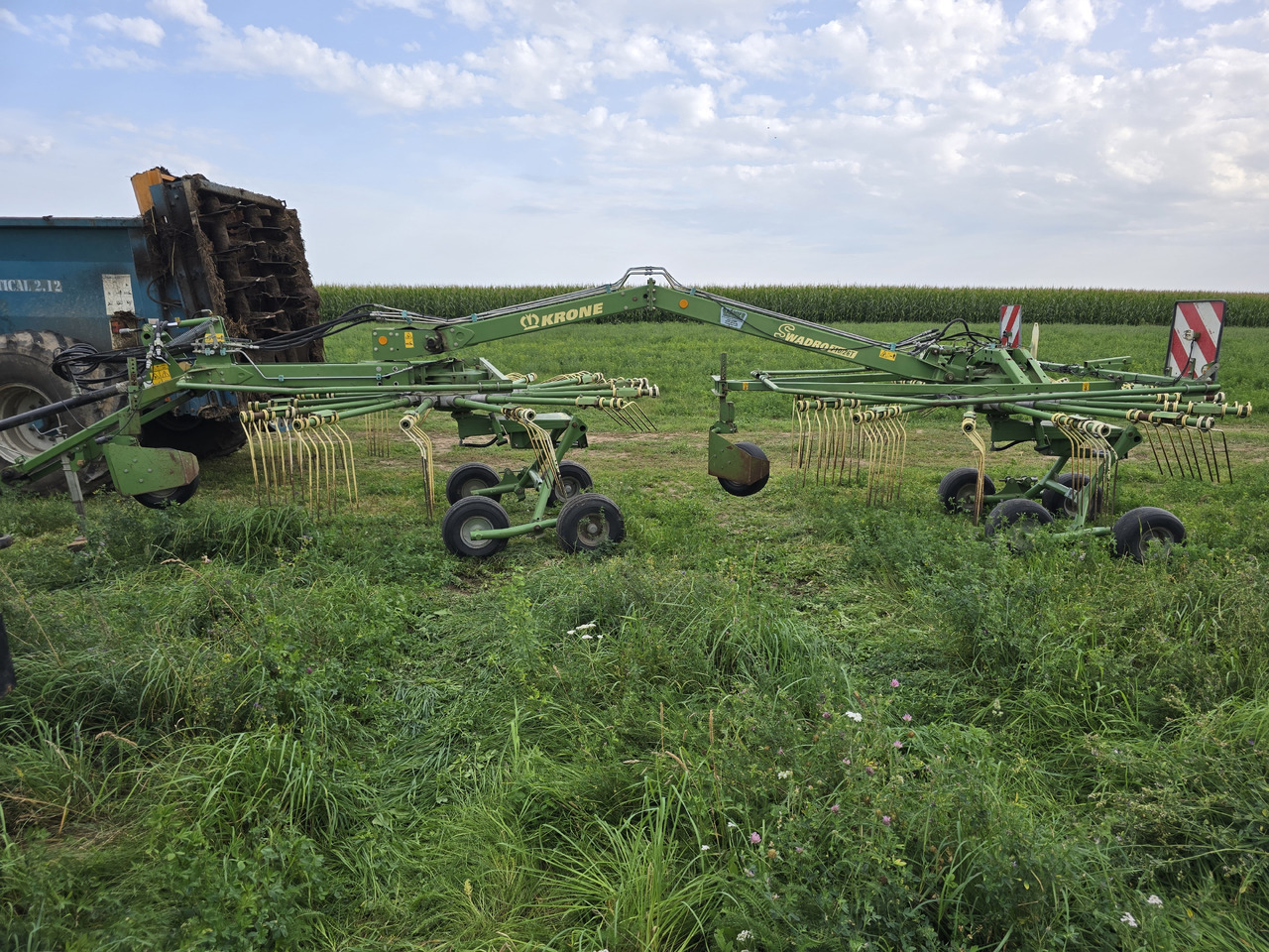 Krone Swadro 710/26T - Henificadora: foto 1 Krone Swadro 710/26T - Henificadora: foto 1