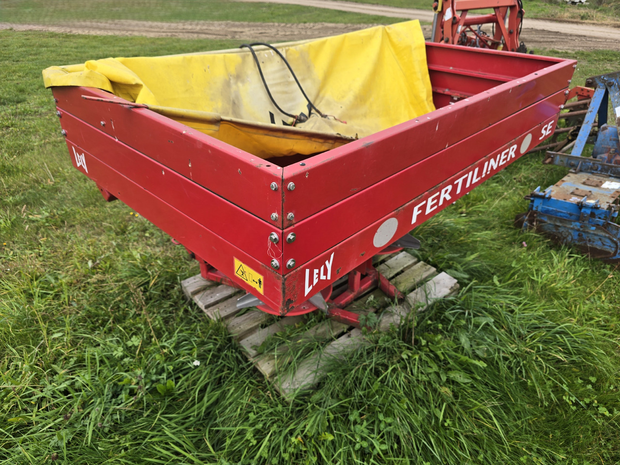 Lely SE 1500 Fertiliner - Esparcidor de fertilizantes: foto 5 Lely SE 1500 Fertiliner - Esparcidor de fertilizantes: foto 5
