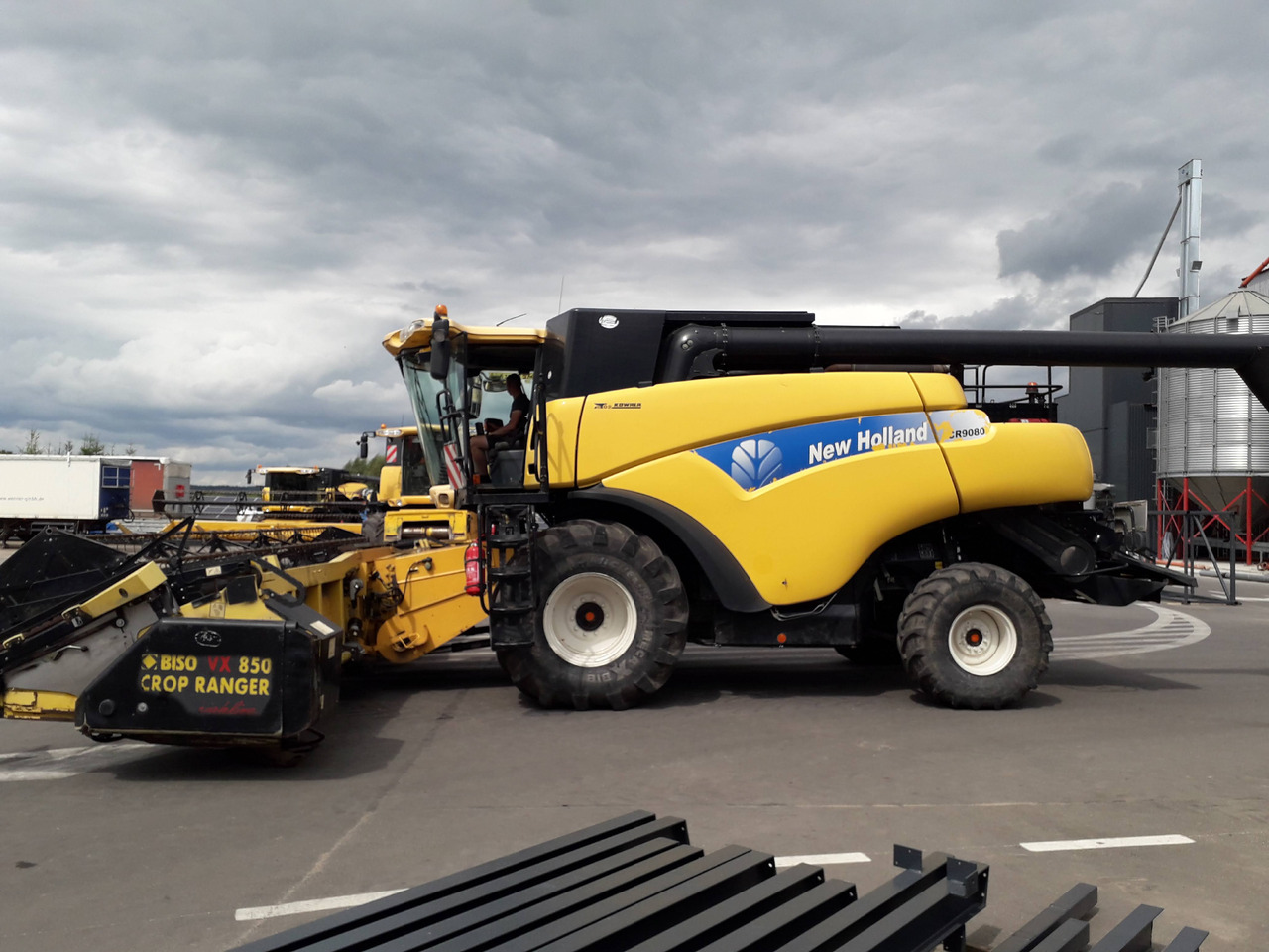 New-holland CR9080 - Cosechadora de granos: foto 4 New-holland CR9080 - Cosechadora de granos: foto 4