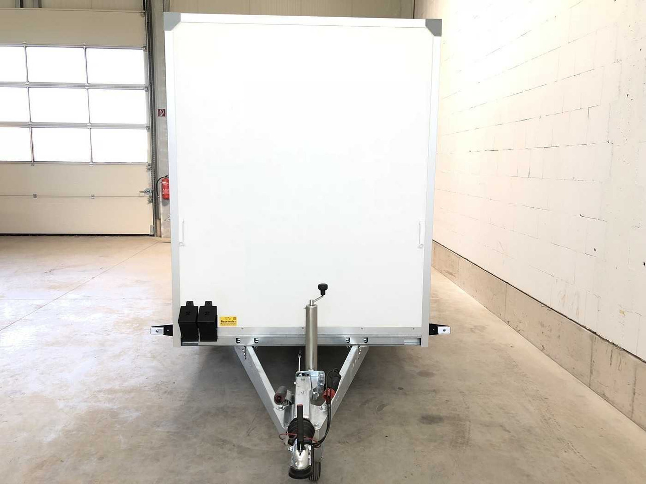 BLYSS F15336HD Kofferanhänger - Remolque caja cerrada: foto 4 BLYSS F15336HD Kofferanhänger - Remolque caja cerrada: foto 4