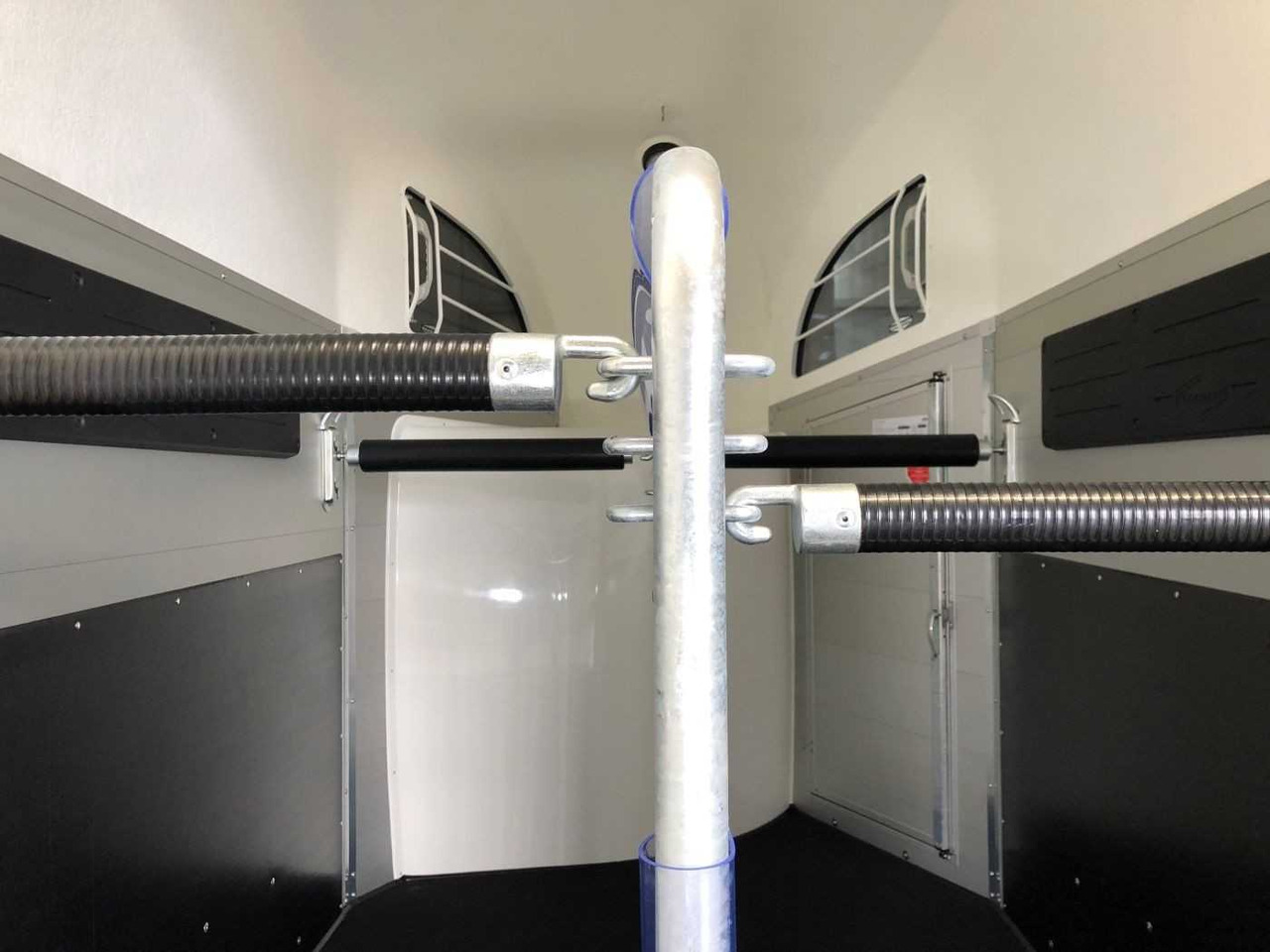 BOECKMANN Champion R Pferdeanhänger - Remolque para caballos: foto 4 BOECKMANN Champion R Pferdeanhänger - Remolque para caballos: foto 4