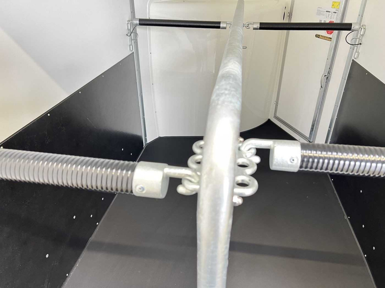 BOECKMANN Duo Esprit silv+bl SK TrS 100 Pferdeanhänger - Remolque para caballos: foto 5 BOECKMANN Duo Esprit silv+bl SK TrS 100 Pferdeanhänger - Remolque para caballos: foto 5