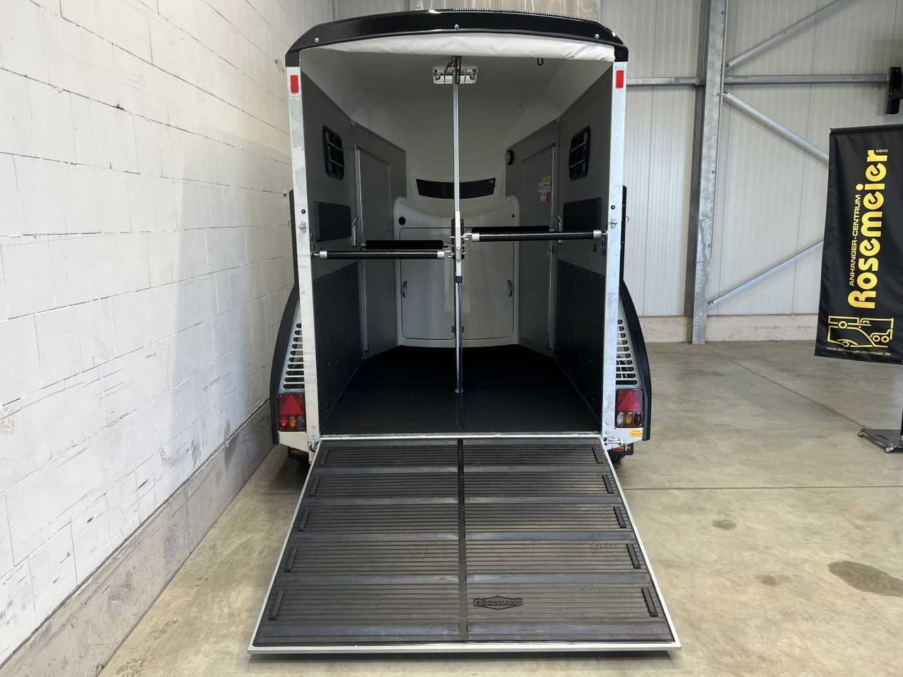Remolque para caballos nuevo BOECKMANN Portax E Art Line Pferdeanhänger: foto 6