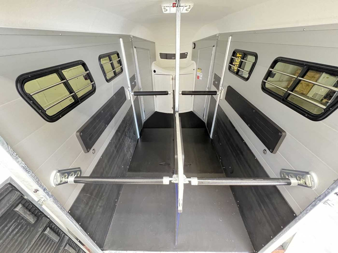 BOECKMANN Portax L E Pferdeanhänger - Remolque para caballos: foto 5 BOECKMANN Portax L E Pferdeanhänger - Remolque para caballos: foto 5