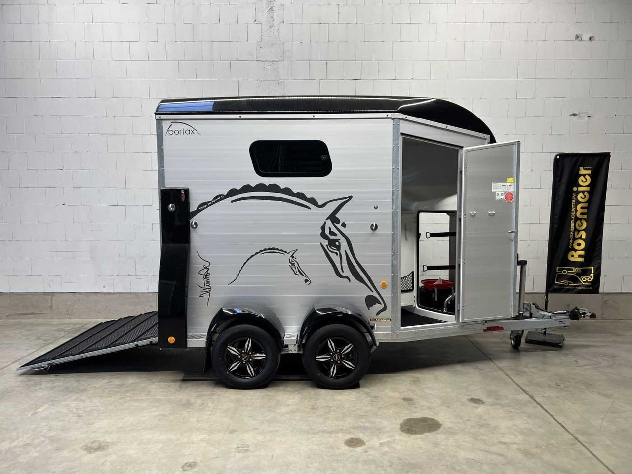 BOECKMANN Portax SKA Artline Pferdeanhänger - Remolque para caballos: foto 1 BOECKMANN Portax SKA Artline Pferdeanhänger - Remolque para caballos: foto 1