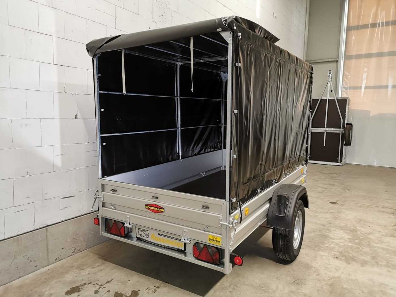 BOECKMANN TL-AL 2513/135 Eco XXL Kastenanhänger gebremst - Remolque de coche: foto 4 BOECKMANN TL-AL 2513/135 Eco XXL Kastenanhänger gebremst - Remolque de coche: foto 4