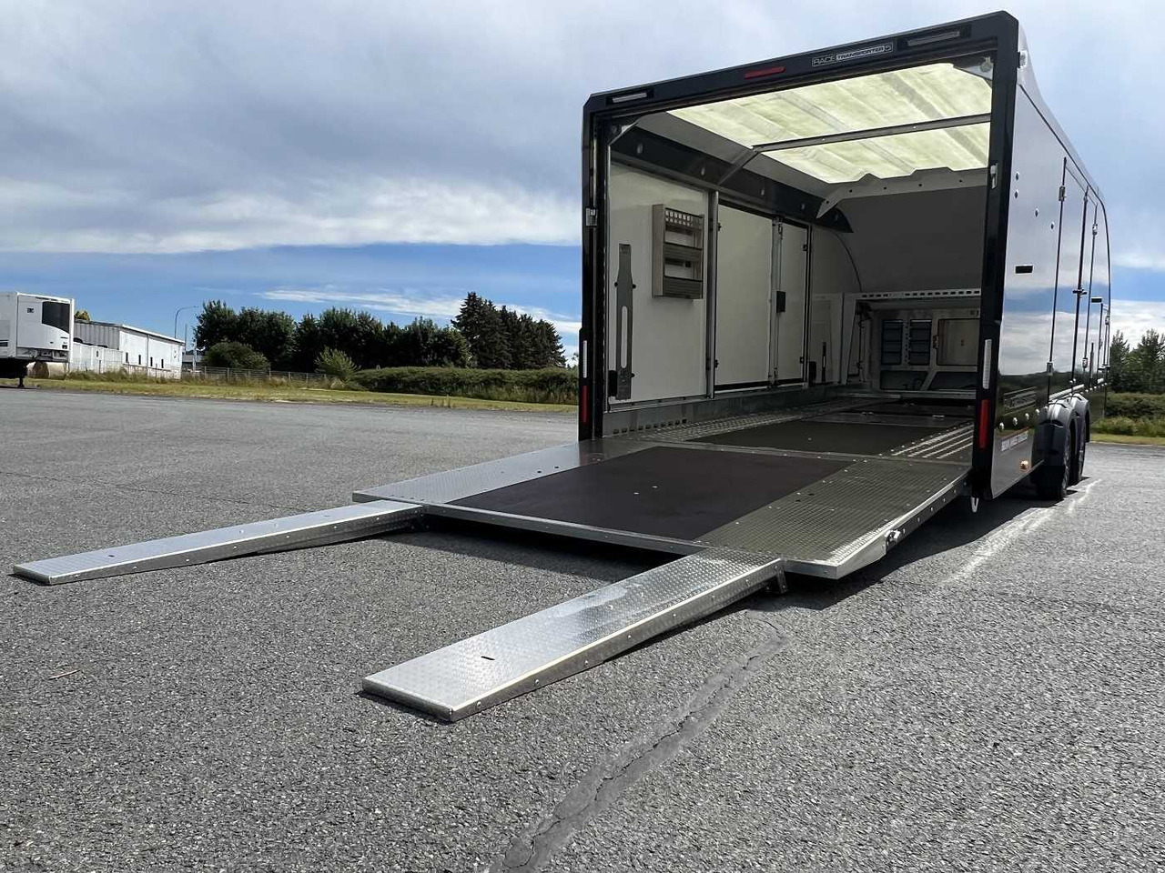 Arrendamiento de BRIAN_JAMES Race Transporter 5 Autotransporter geschlossen BRIAN_JAMES Race Transporter 5 Autotransporter geschlossen: foto 9