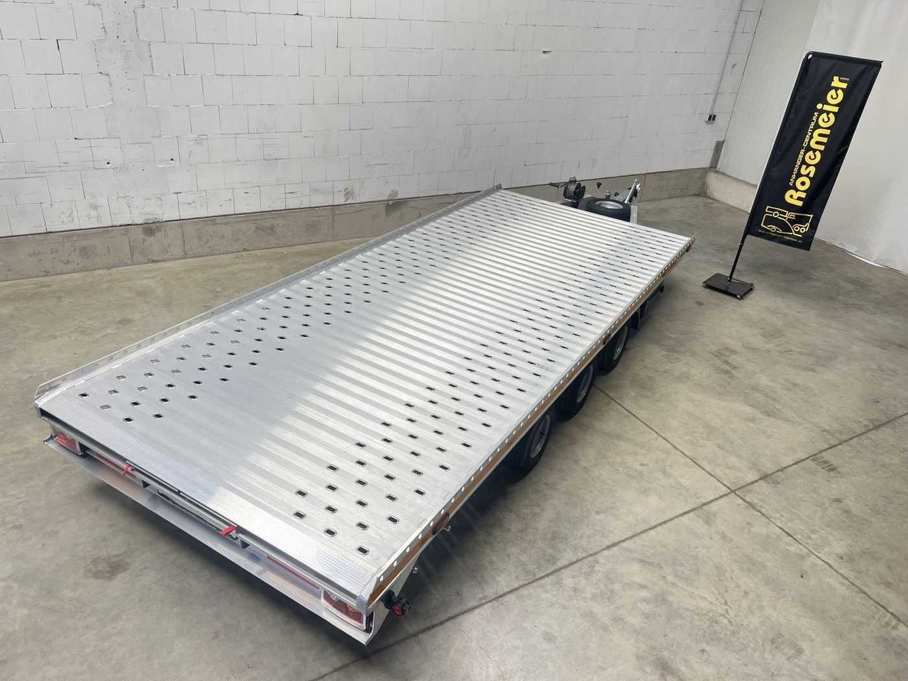 GROMEX L3-3500-5.2 Autotransporter - Remolque portavehículos: foto 2 GROMEX L3-3500-5.2 Autotransporter - Remolque portavehículos: foto 2