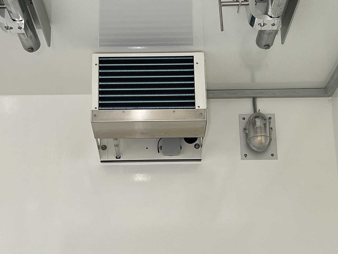 Remolque frigorífico nuevo WM MEYER AZK 3030/156 Rohrbahn Kühlanhänger: foto 23 Remolque frigorífico nuevo WM MEYER AZK 3030/156 Rohrbahn Kühlanhänger: foto 23