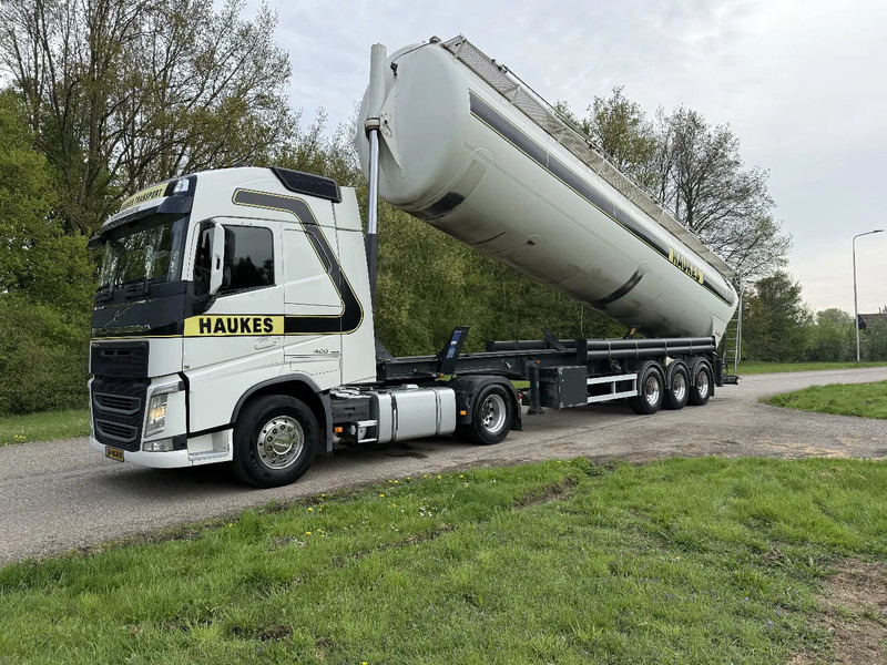 Volvo FH 420 4X2 MIT KASSBOHRER KIPPSILO SUPER ZUSTAND!!! - Cabeza tractora: foto 1 Volvo FH 420 4X2 MIT KASSBOHRER KIPPSILO SUPER ZUSTAND!!! - Cabeza tractora: foto 1